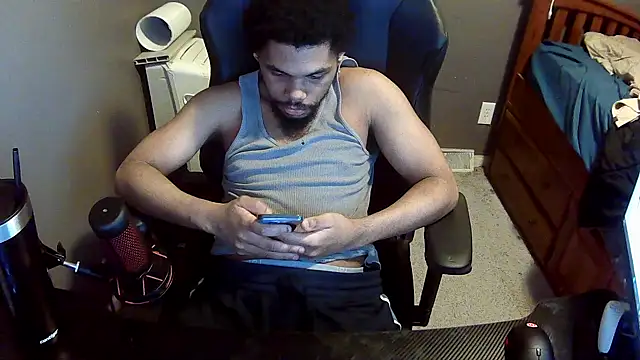 Snapshot of Neovergil0 chatting on January 29, 7:04 am Neovergil0 online show from January 29, 7:04 am