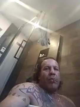 trucker1979 online show from April 22, 8:13 pm