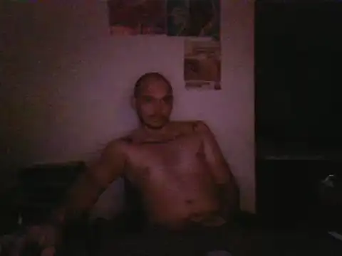 Snapshot of universitario-col chatting on January 4, 2:56 am universitario-col online show from January 4, 2:56 am