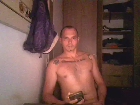 Snapshot of universitario-col chatting on September 21, 4:45 am universitario-col online show from September 21, 4:45 am