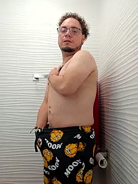 latinoflpr online show from January 15, 2:37 am