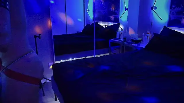 MikyFoxx online show from September 26, 3:48 am