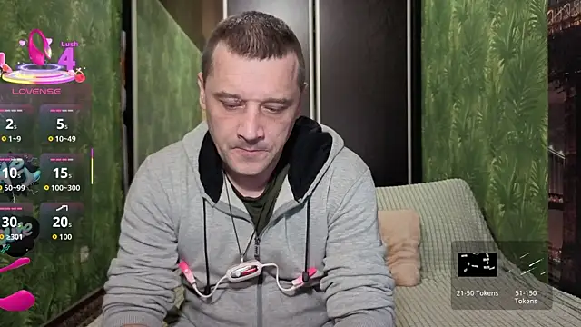 DanielOhCool online show from October 16, 2:47 pm