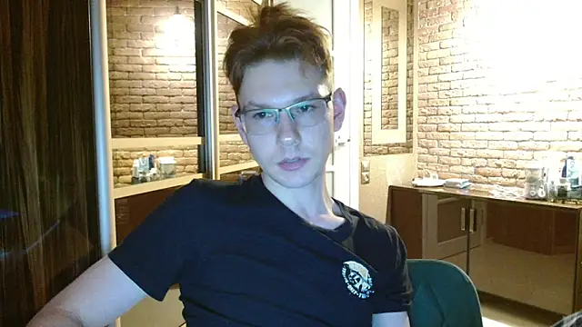 newcomer 2021 online show from November 7, 8:12 pm