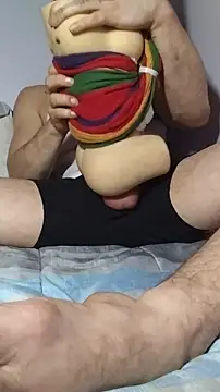 IxanSantiago95 online show from April 8, 9:41 am