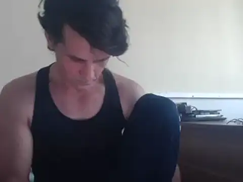 Snapshot of yvesstorm1 chatting on January 26, 12:33 pm yvesstorm1 online show from January 26, 12:33 pm