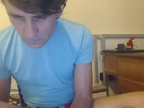 Snapshot of yvesstorm1 chatting on December 22, 2:16 pm yvesstorm1 online show from December 22, 2:16 pm