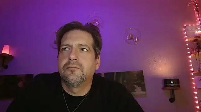 matrikes1 online show from February 7, 7:17 pm