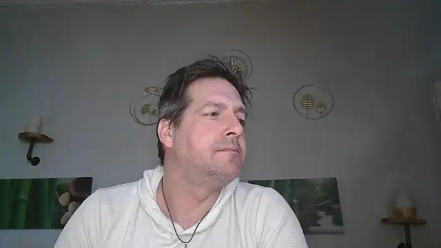 matrikes1 online show from February 2, 12:24 pm