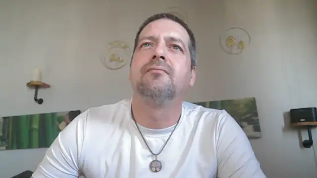 matrikes1 online show from March 2, 11:30 am