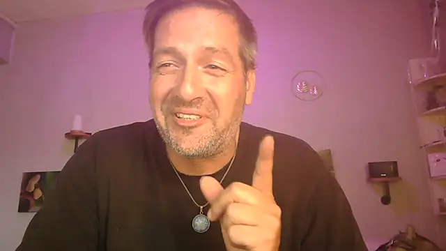 matrikes1 online show from October 15, 2:57 pm