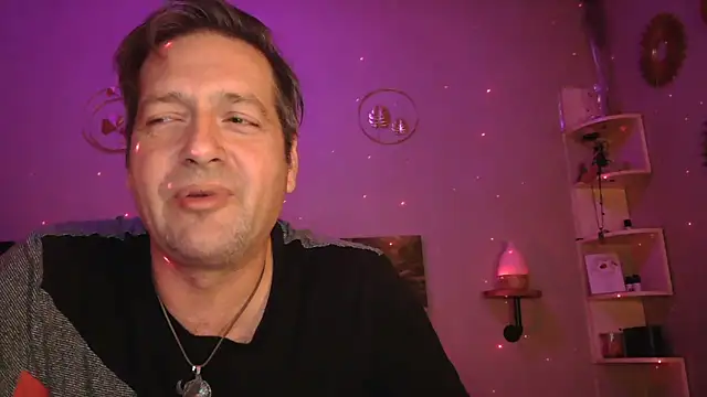 matrikes1 online show from January 18, 8:09 pm