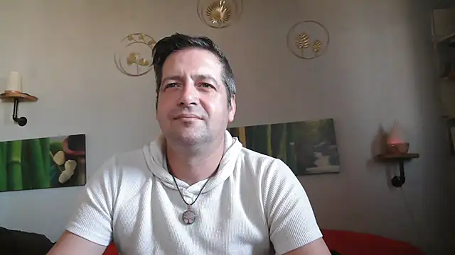 matrikes1 online show from January 26, 1:04 pm