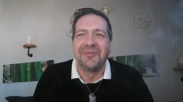 matrikes1 online show from December 26, 11:10 am