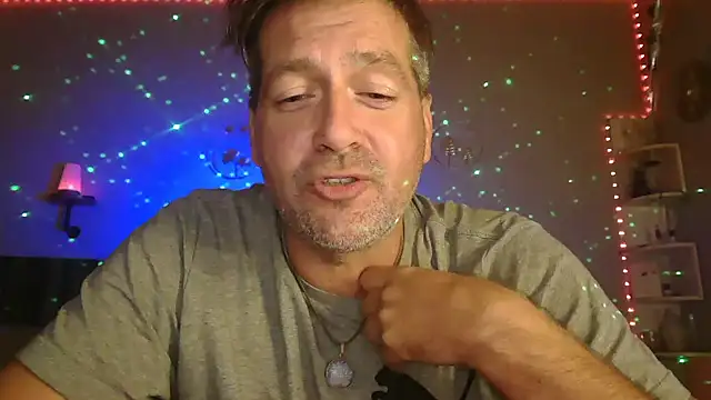 matrikes1 online show from October 5, 6:23 pm