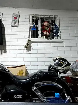 TommyMomentum online show from November 18, 5:44 am