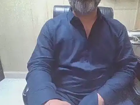 hairymaster95 online show from April 11, 8:29 am