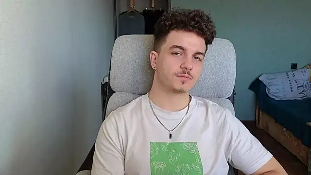 Remy Miles online show from February 22, 1:34 pm