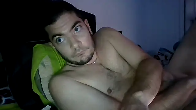 Snapshot of JaySquirt96 chatting on December 10, 9:44 am JaySquirt96 online show from December 10, 9:44 am