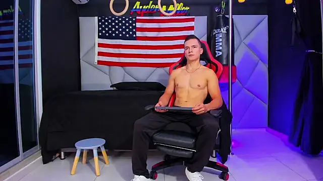 Aydenmiller96 online show from February 4, 1:06 pm