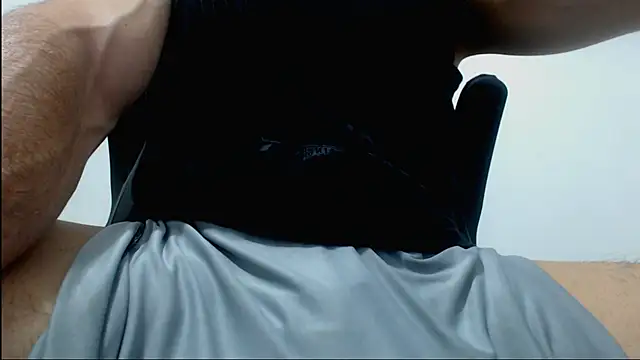 sexy fit guy on cam online show from April 8, 3:43 pm