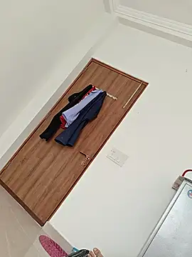 Hornylonda556 online show from April 17, 2:14 am