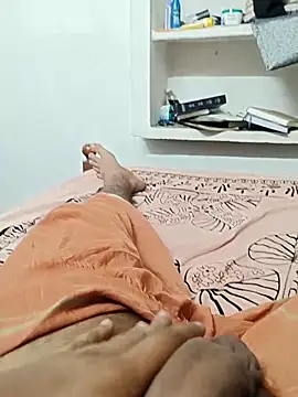 Snapshot of Dileep790 chatting on February 19, 6:32 pm Dileep790 online show from February 19, 6:32 pm