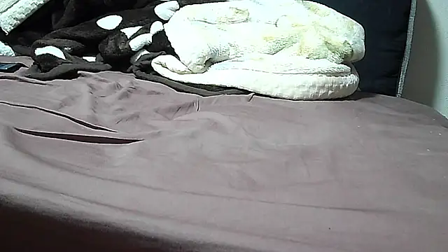 Snapshot of smalldick3280 chatting on December 9, 10:11 am smalldick3280 online show from December 9, 10:11 am