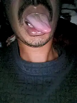 dreamtoungelick69 online show from February 14, 11:11 pm