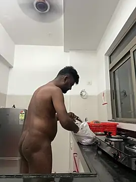 HIMSEXY online show from February 6, 2:15 pm