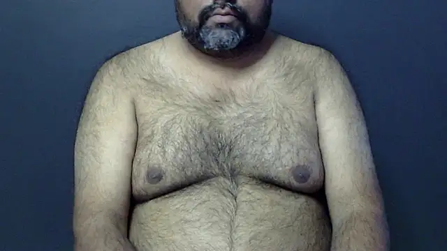 Snapshot of hairysubcub_70 chatting on February 8, 7:04 am hairysubcub 70 online show from February 8, 7:04 am