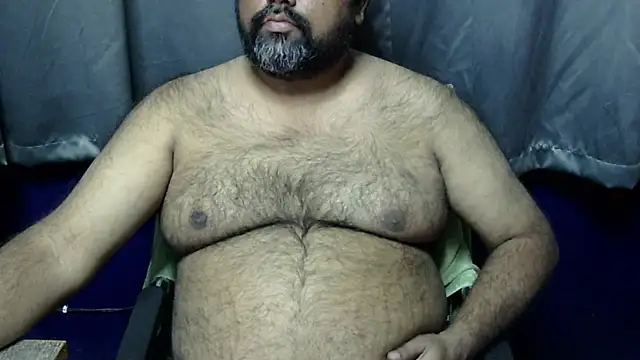 Snapshot of hairysubcub_70 chatting on January 7, 4:05 pm hairysubcub 70 online show from January 7, 4:05 pm