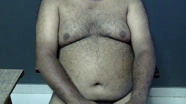 Snapshot of hairysubcub_70 chatting on September 29, 7:51 am hairysubcub 70 online show from September 29, 7:51 am