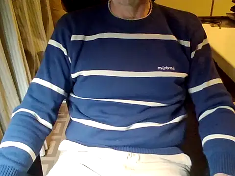 Snapshot of mariohurt101 chatting on September 22, 9:25 pm mariohurt101 online show from September 22, 9:25 pm