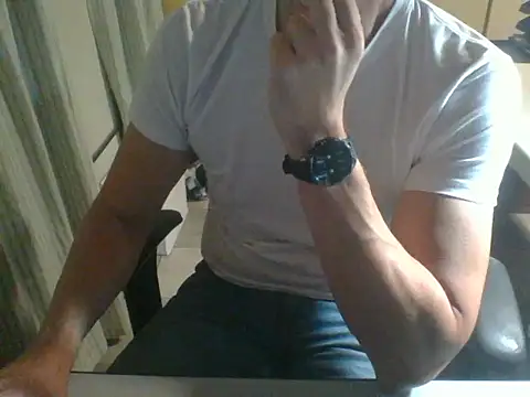 Snapshot of mariohurt101 chatting on December 26, 9:26 pm mariohurt101 online show from December 26, 9:26 pm