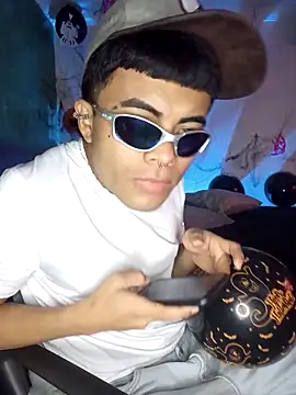 pinedasex777 online show from October 8, 11:03 am