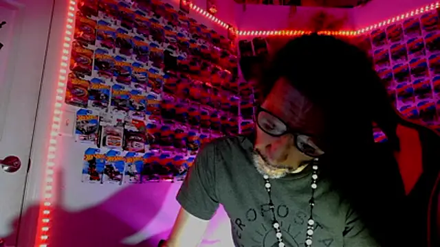 Snapshot of Alphaomega7881 chatting on October 29, 7:33 am Alphaomega7881 online show from October 29, 7:33 am