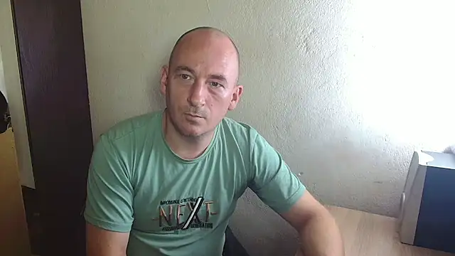 Johan   Barker online show from October 13, 10:54 am