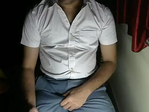 aloneboy1996 online show from October 12, 7:19 pm