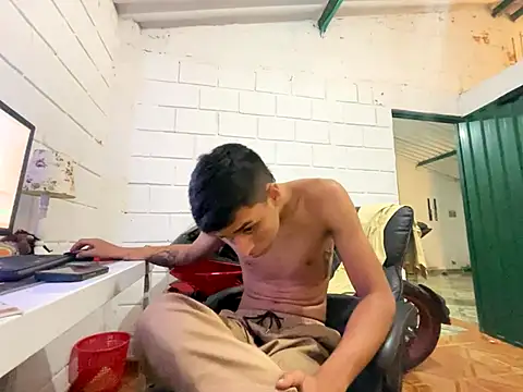 Max TheHorseDick online show from October 7, 1:53 am