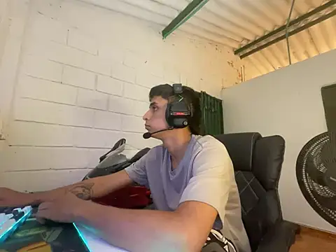 Max TheHorseDick online show from September 13, 2:45 am