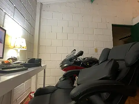 Max TheHorseDick online show from September 23, 1:38 am