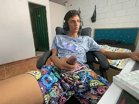 Max TheHorseDick online show from March 10, 8:56 pm