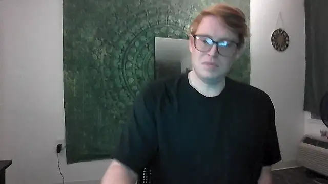 Snapshot of SilasRed chatting on January 1, 10:43 am SilasRed online show from January 1, 10:43 am