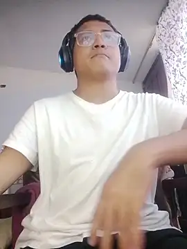 Mghty-cockl88 online show from February 20, 4:42 pm