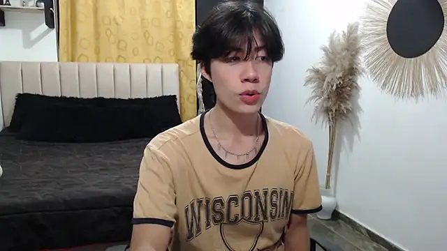 Elio-cam online show from February 17, 1:37 am