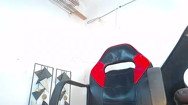 dann hill online show from October 31, 11:19 pm