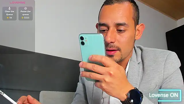 jhonyalzate2 online show from February 27, 2:56 am