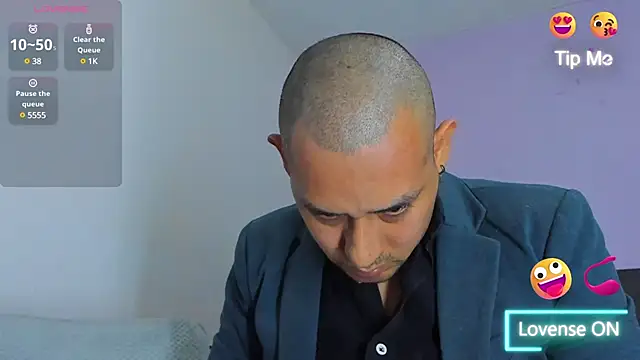 jhonyalzate2 online show from December 22, 6:28 am