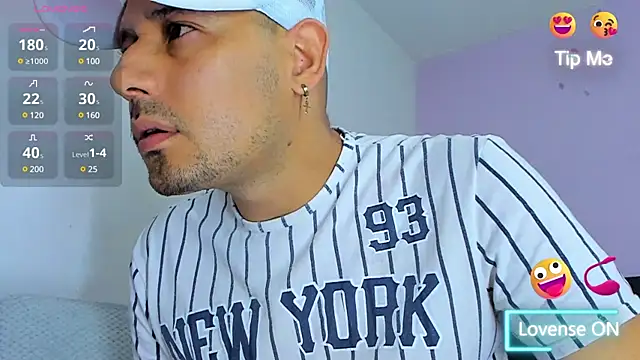 jhonyalzate2 online show from December 23, 3:50 am